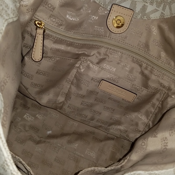 Michael Kors Bag - Picture 4 of 5
